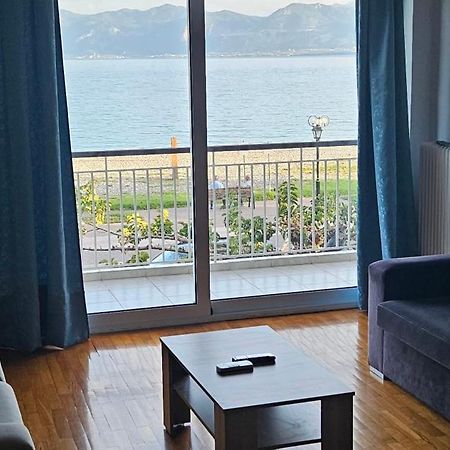 Nafpaktos Beach House Sea View Apartment First Floor ภายนอก รูปภาพ