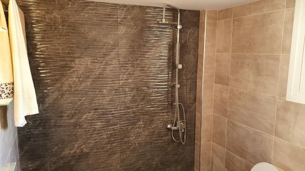 Nafpaktos Beach House Sea View Apartment First Floor ภายนอก รูปภาพ